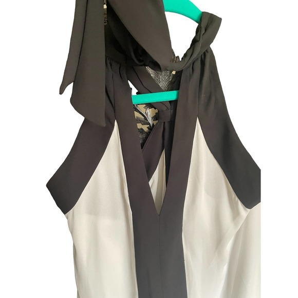NWT BCBG MaxAzria Womens Reversible Helena Top Sleeveless Size XS White/Black - Picture 5 of 8